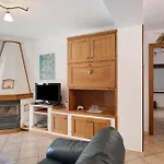 Appartement Ampaillan 002 *