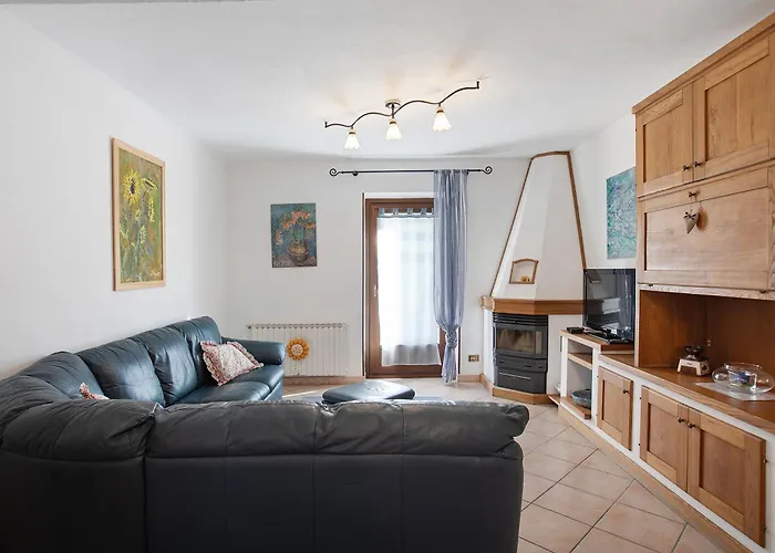 Ampaillan 002 Apartman *