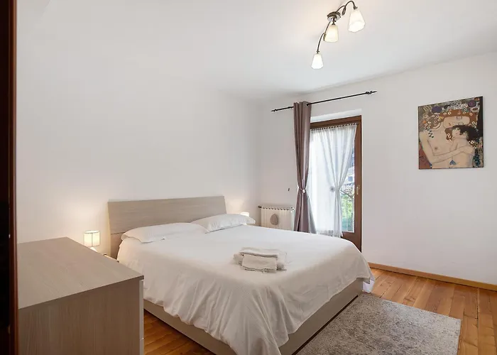 Ampaillan 002 Apartman *